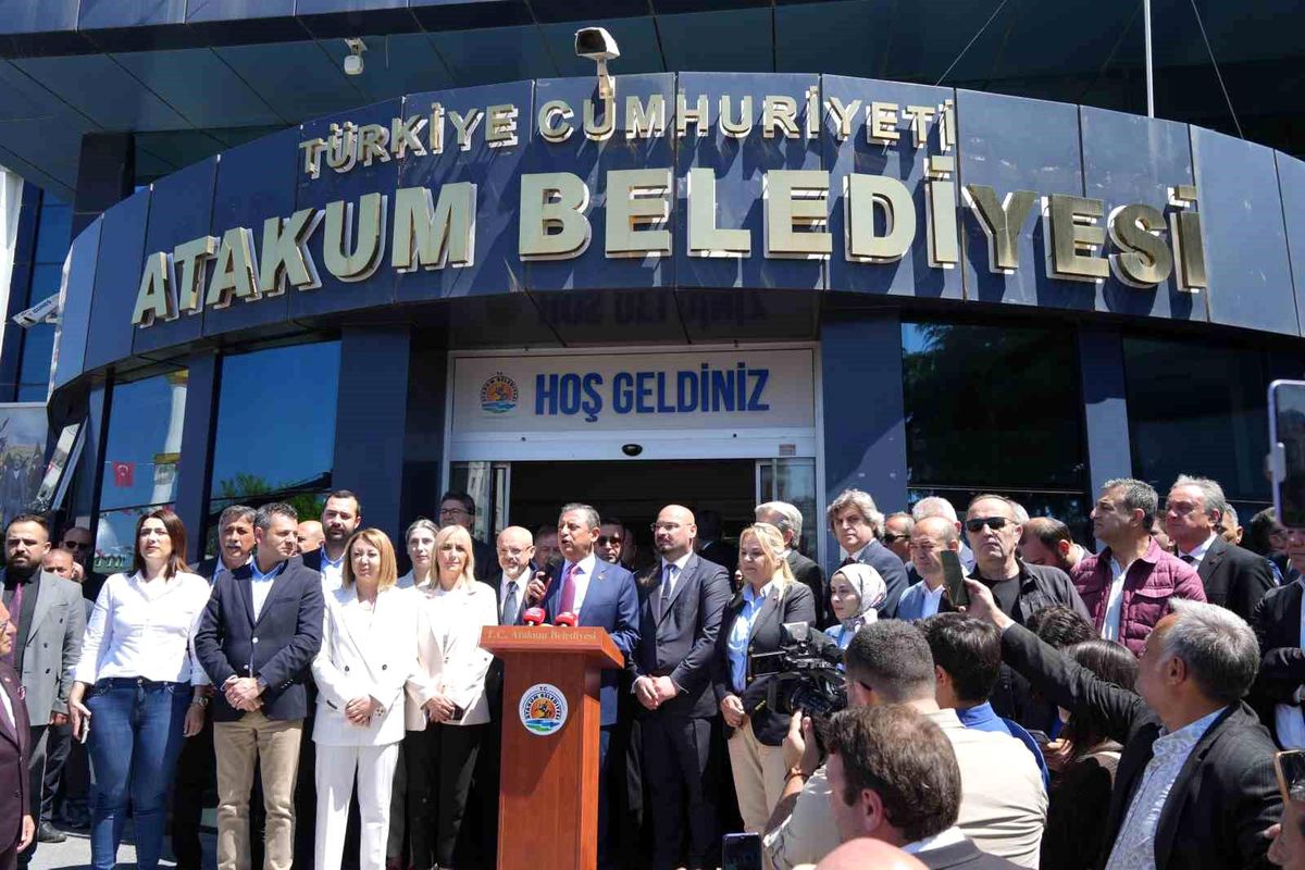 CHP Genel Başkanı Özgür Özel: Yerinde sayanı yerinde tutmayacağız