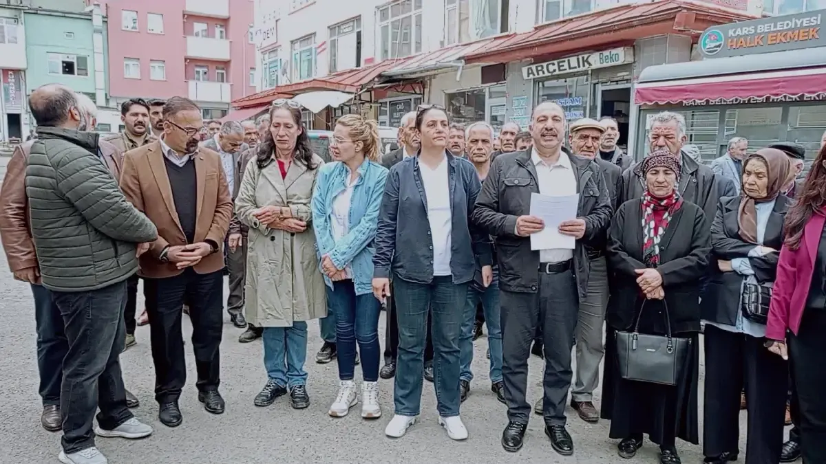 DEM Parti Kars İl Başkanlığı Kobani Davası\'ndaki cezaları protesto etti