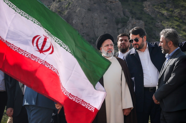 İran'da Reisi'nin ölmesi durumunda yerine yardımcısı Muhammed Mokhber geçecek