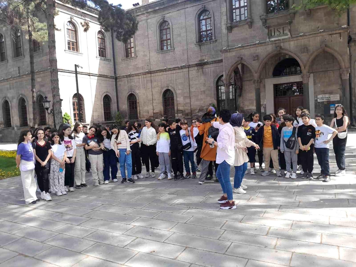 Kayseri Büyükşehir Belediyesi Müzeleri Ücretsiz Hizmet Verdi