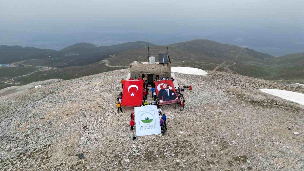 Uludağ\'da 19 Mayıs Atatürk\'ü Anma ve Gençlik Spor Bayramı kutlamaları