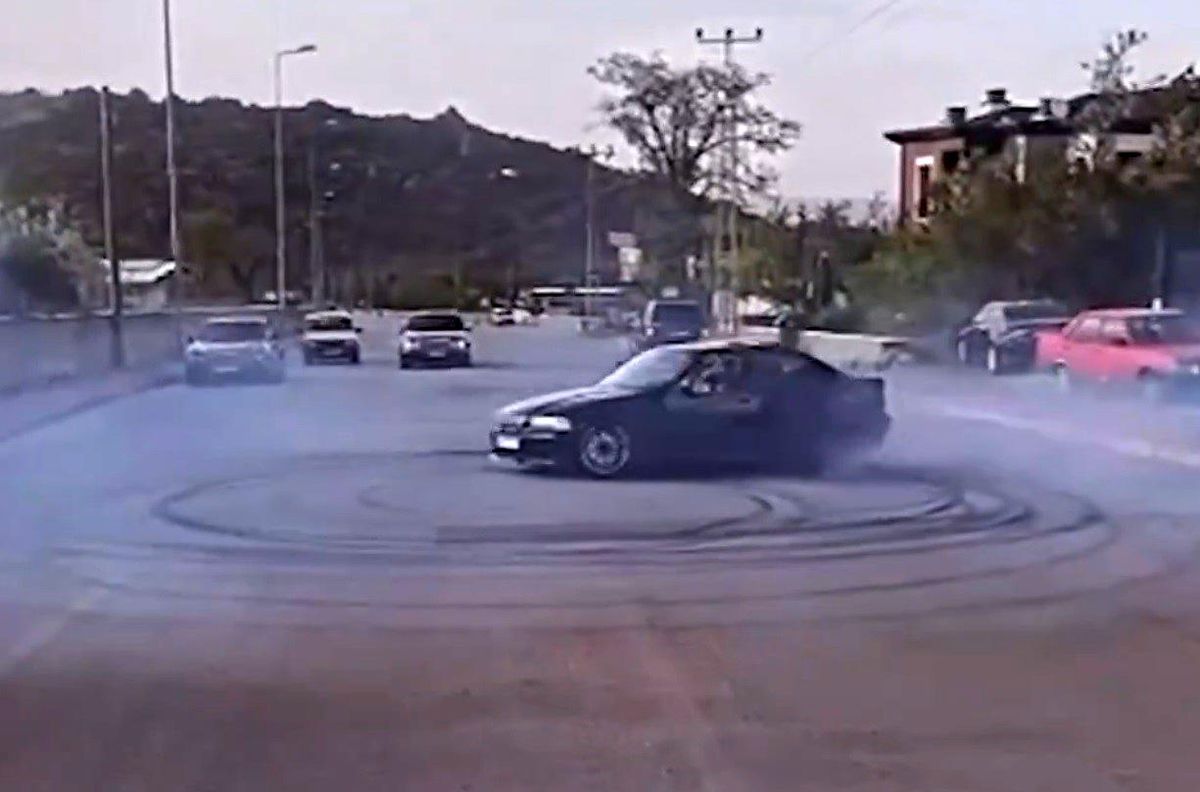 Kayseri\'de drift yapan sürücüye 38 bin 672 TL para cezası
