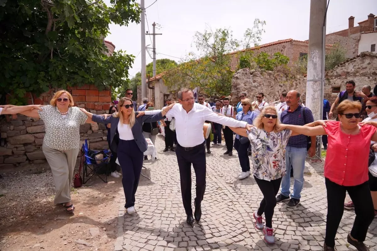 Ayvalık\'ta 7. Teferic Şenlikleri Coşkuyla Başladı