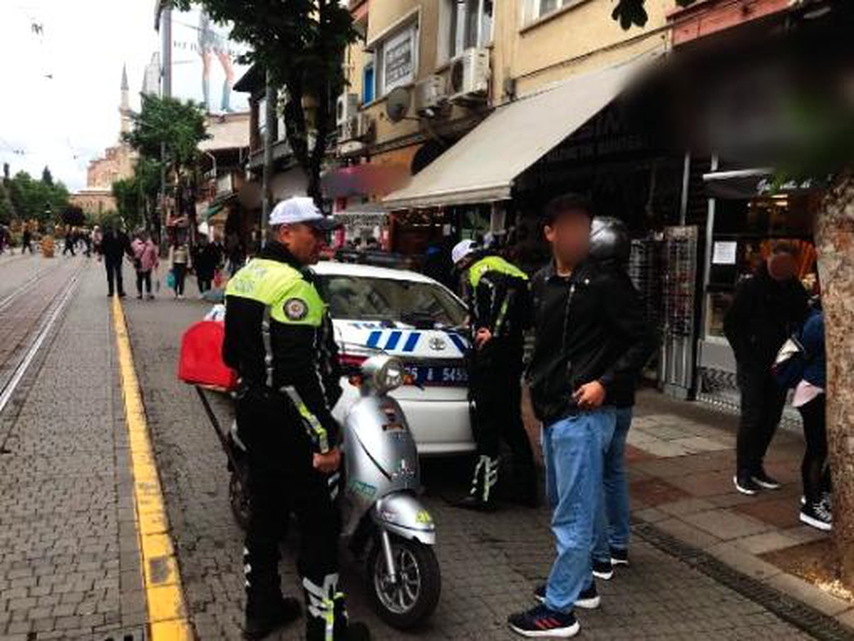 Eskişehir\'de araç trafiğine kapalı bölgelere giren sürücülere ceza