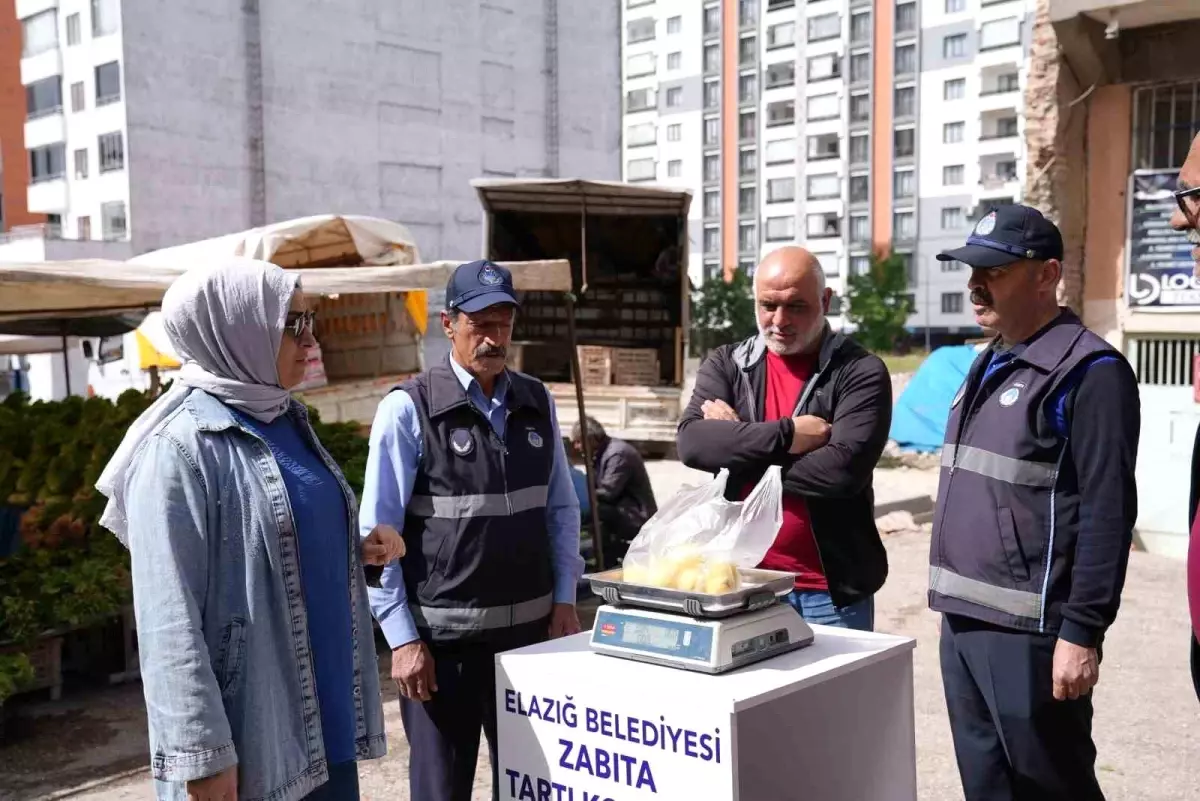 Elazığ Belediyesi Zabıta Müdürlüğü Semt Pazarlarında Denetimlerini Sürdürüyor