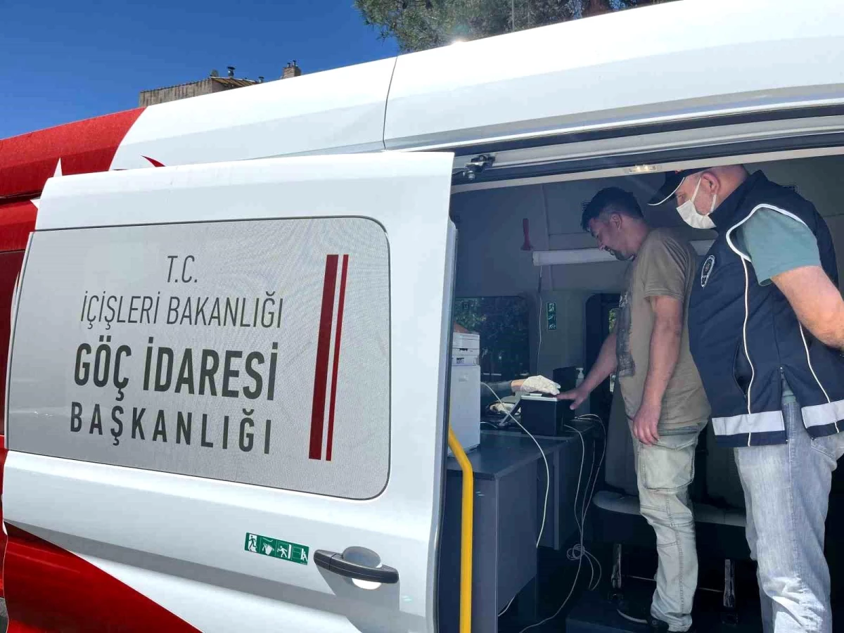 Eskişehir\'de Mobil Göç Noktası\'nda yapılan kontrollerde 54 yabancı sınır dışı edildi