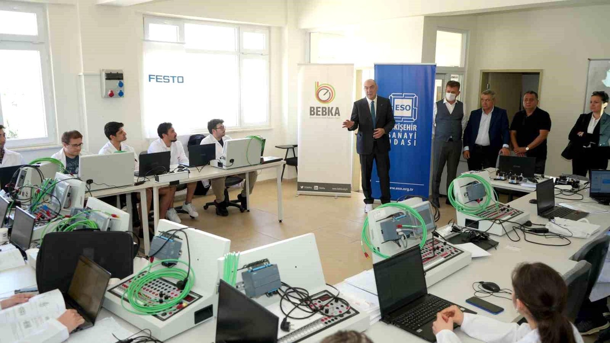 Eskişehir Sanayi Odası Gençlere Ücretsiz Teknik Eğitimler Sunuyor