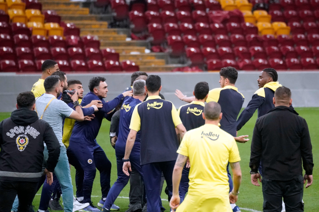 Galatasaray stat müdürüne darp girişimiyle ilgili 2'si futbolcu 5 kişi ifadeye çağrıldı