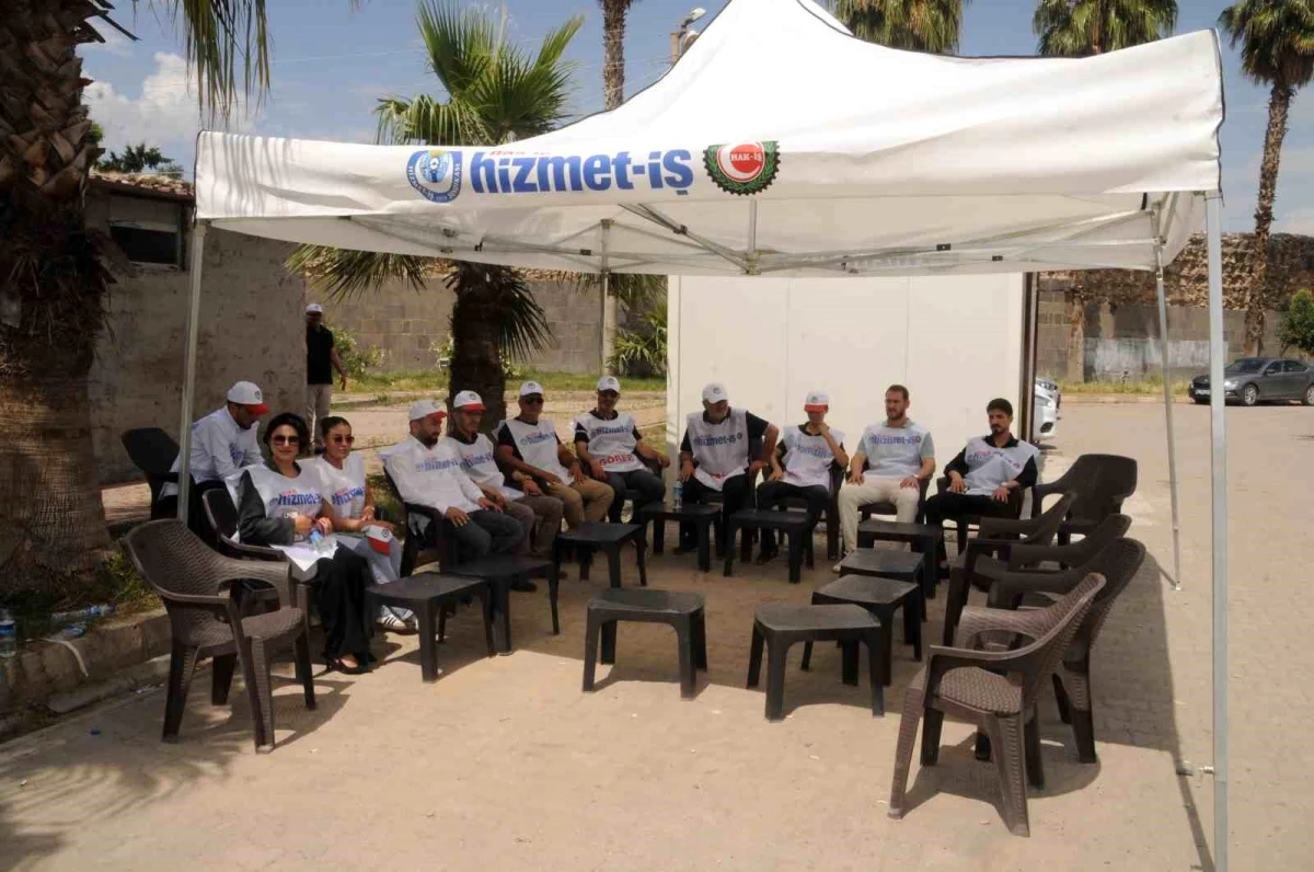 HAK-İŞ Konfederasyonu Şırnak İl Başkanlığı, Cizre Belediyesi\'nin işten çıkardığı işçiler için çadır nöbeti başlattı