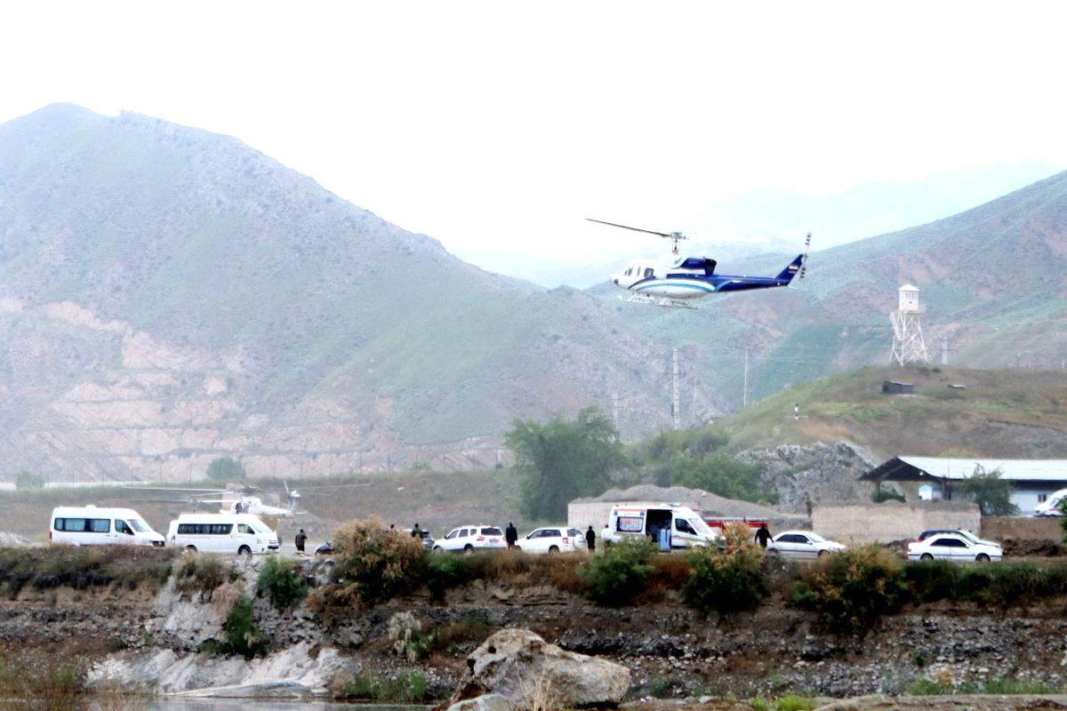 İranlı İHA\'lar, Cumhurbaşkanı Reisi\'nin helikopter enkazını buldu