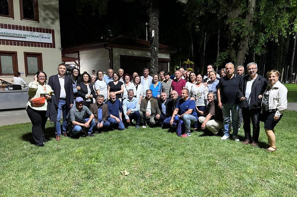 Bursa\'da 41 Yıl Sonra Üniversite Arkadaşları Buluştu