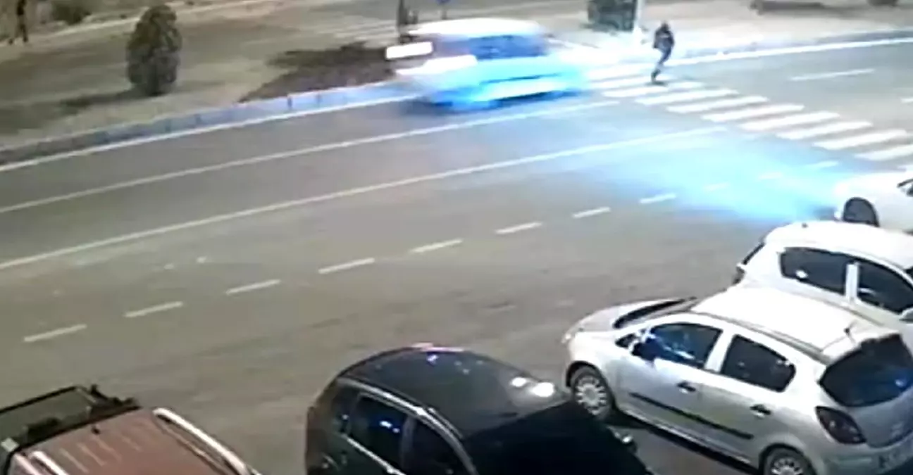 Kahramanmaraş\'ta Yaya Geçidinde Otomobilin Çarptığı Yaya Hayatını Kaybetti