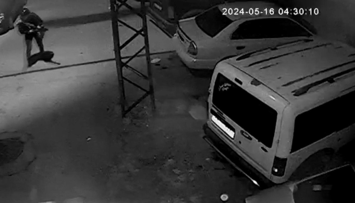 Gaziantep\'te park halindeki araç molotofkokteyli ve pompalı tüfekle saldırıya uğradı