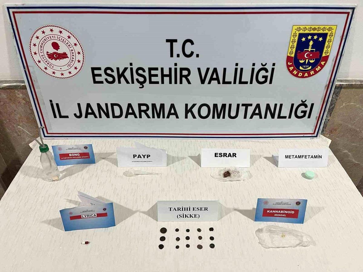 Eskişehir\'de Tarihi Eser Kaçakçılığı Operasyonu: 3 Şüpheli Yakalandı