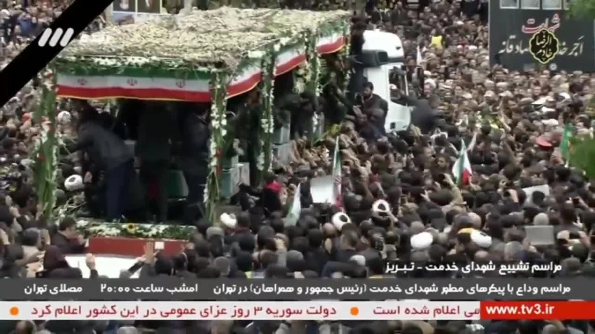 İran Cumhurbaşkanı Reisi ve beraberindekiler için Tebriz\'de tören düzenleniyor