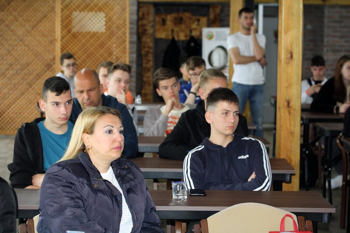 Erasmus Projesiyle Türkiye\'ye Gelen Öğretmen ve Öğrenciler Ormancılık Faaliyetleri Hakkında Bilgi Aldı