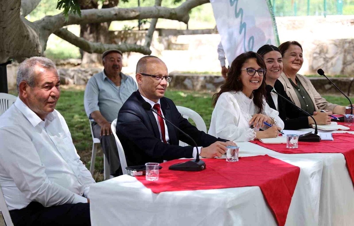 Menteşe Belediye Başkanı Yeşilyurt Mahallesi\'nde Mahalle Buluşması Gerçekleştirdi