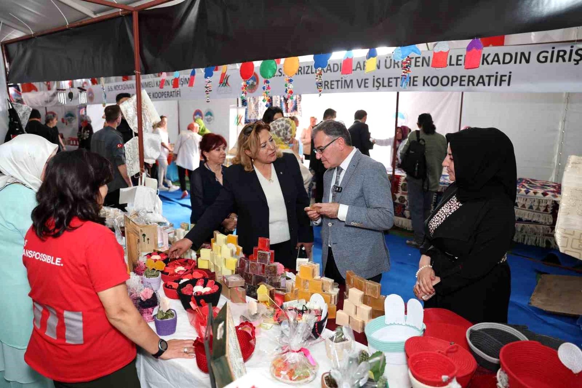 Hacılar Erciyes Kadın Girişimi Üretim ve İşletme Kooperatifi, 2. Kayseri Kadın Kooperatifleri Fuarı\'nda yerini aldı