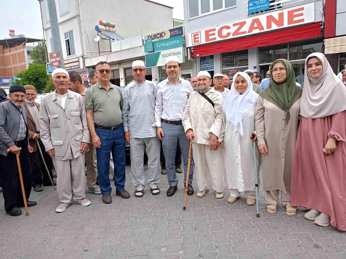 Aydın\'ın Çine ilçesinde Hacı Adayları Uğurlandı
