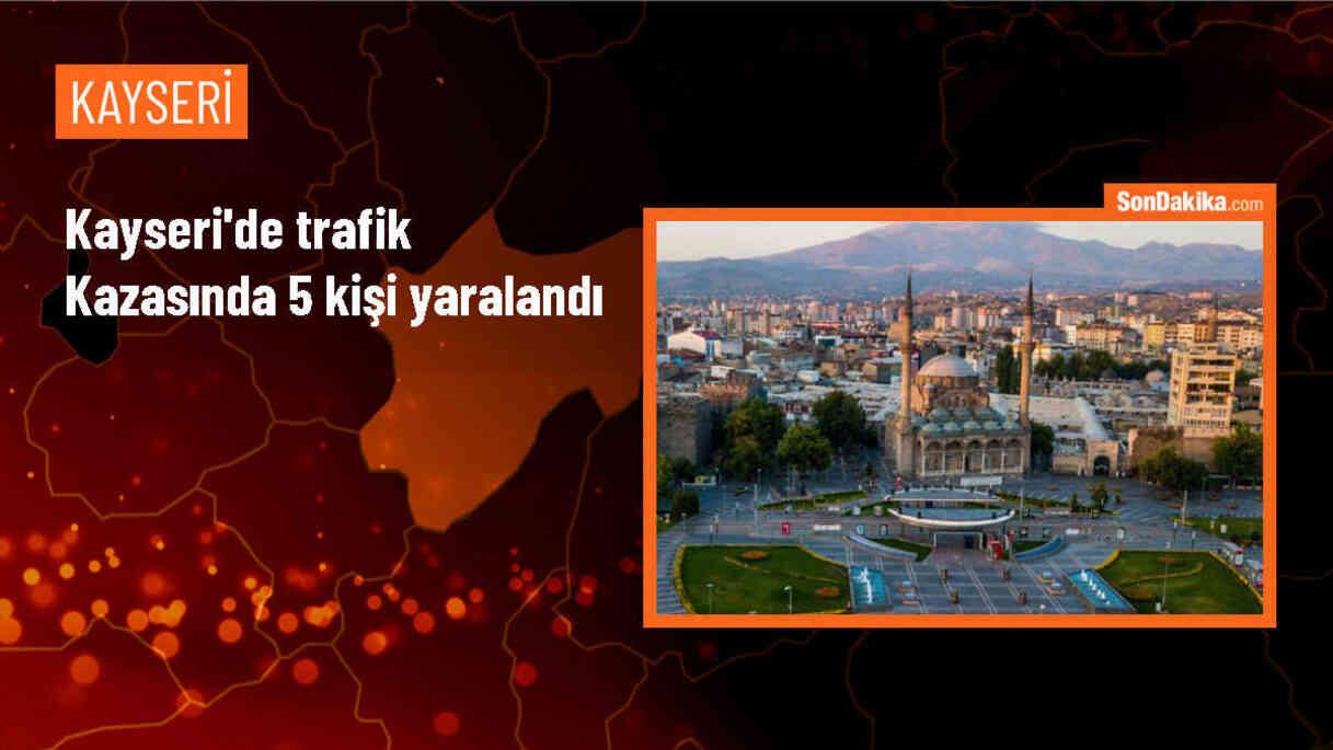 Kayseri İncesu\'da Tır ve Hafif Ticari Araç Çarpıştı: 5 Yaralı