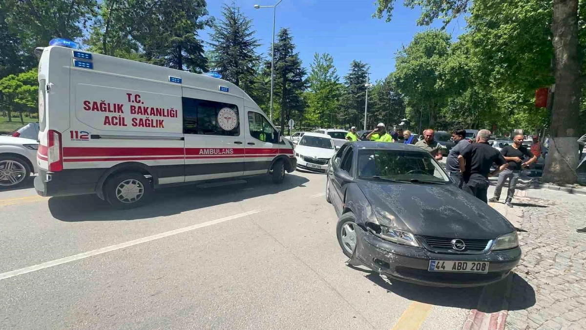 Malatya\'da trafik kazasında 2 kişi yaralandı