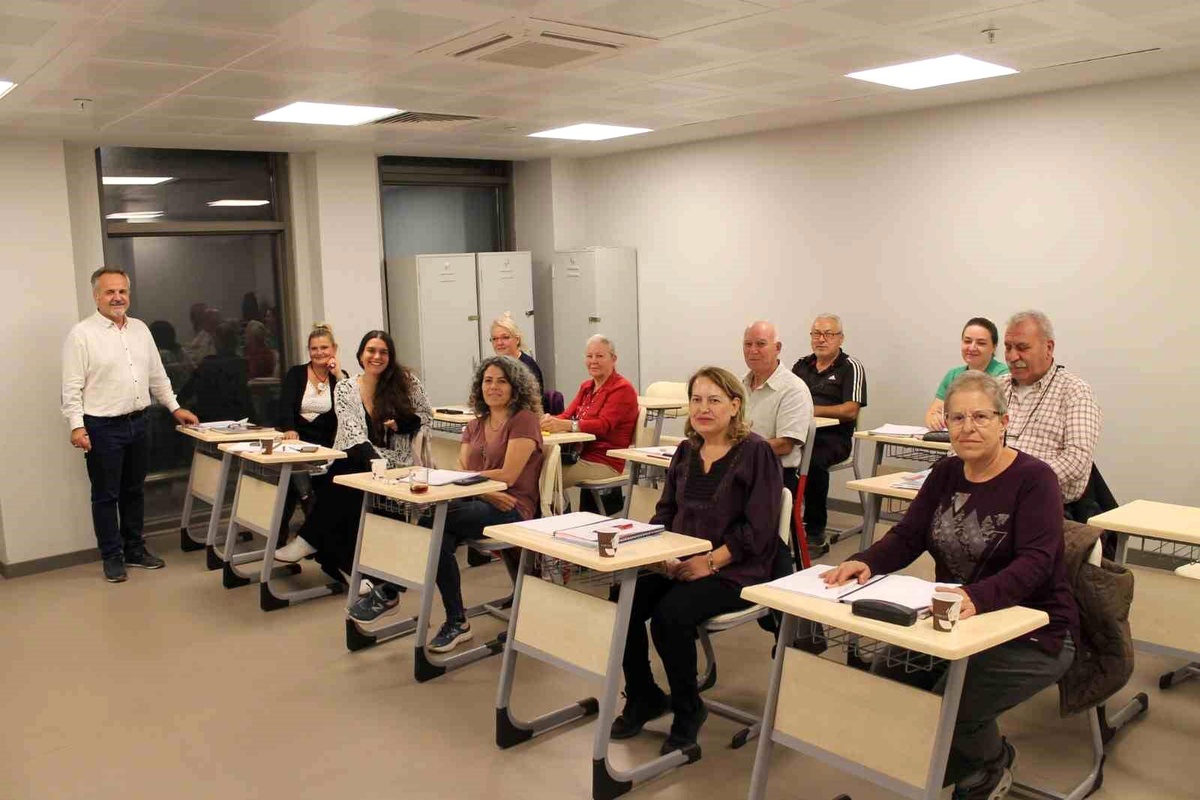 Efes Selçuk\'ta Kültür ve Sanat Kurslarına Yoğun İlgi