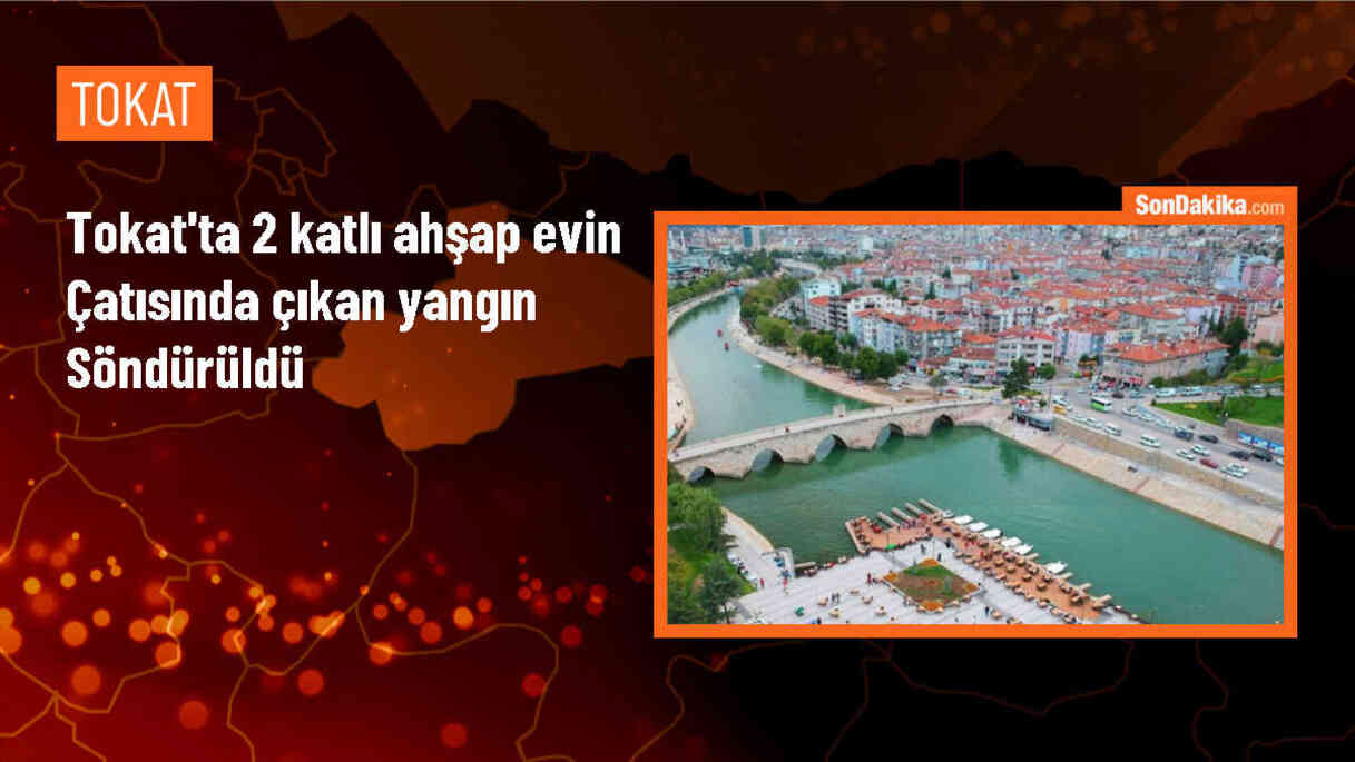 Tokat\'ta çıkan yangın kent merkezindeki ahşap evde söndürüldü
