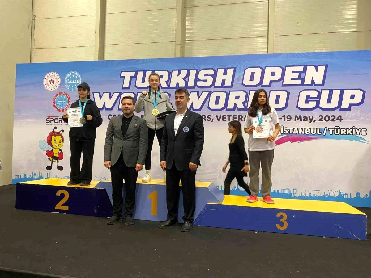 Eskişehir Ay Spor Kulübü, İstanbul\'da 8 madalya ile döndü