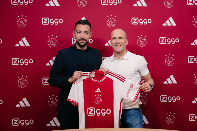 Bir dönem Süper Lig'de de takım çalıştıran Francesco Farioli, Ajax'ın yeni teknik direktörü oldu