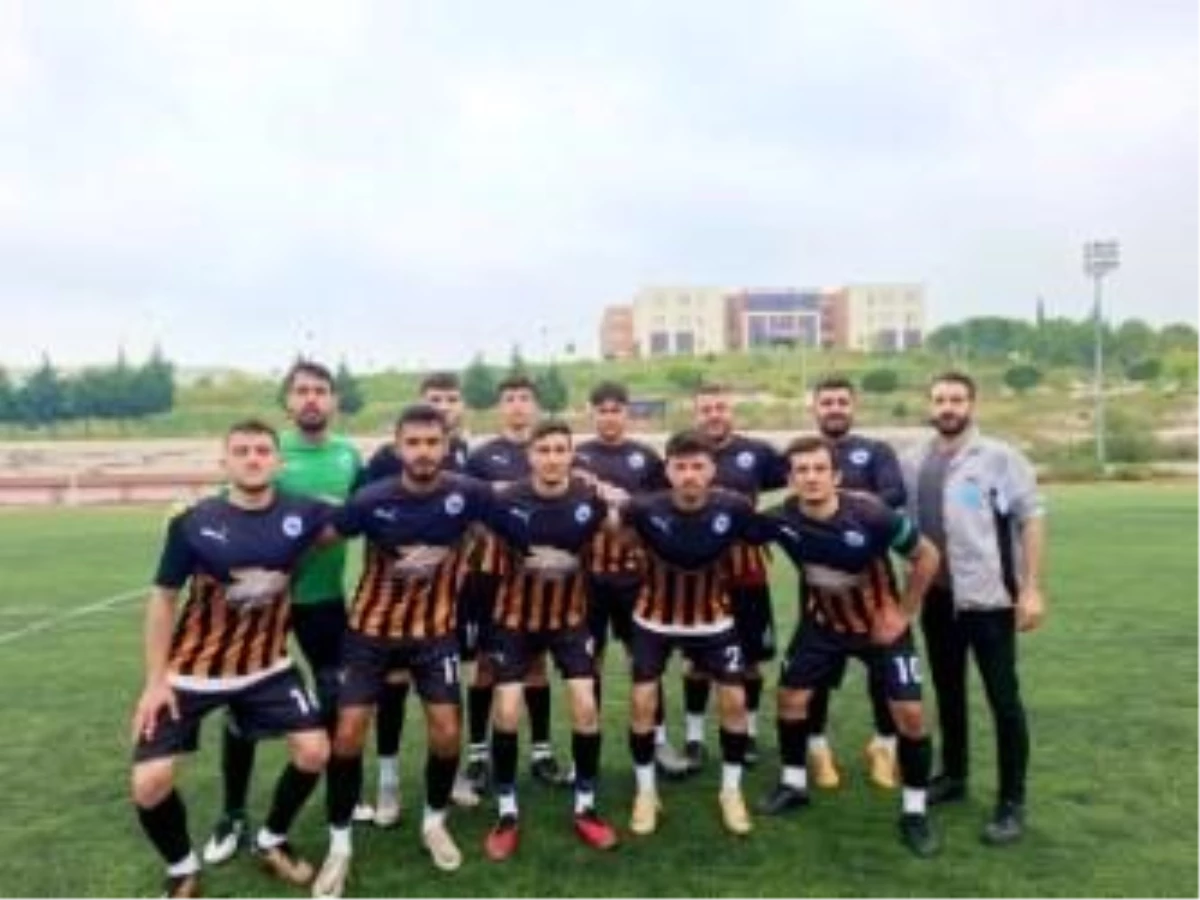 Balıkesir Üniversitesi Rektörlük Kupası\'nda Burhaniye MYO 3. Kez Şampiyon