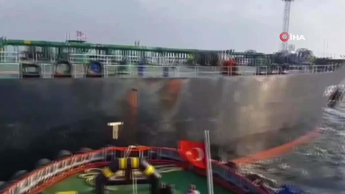 Çanakkale Boğazı\'ndan geçen tanker makine arızası yaptı