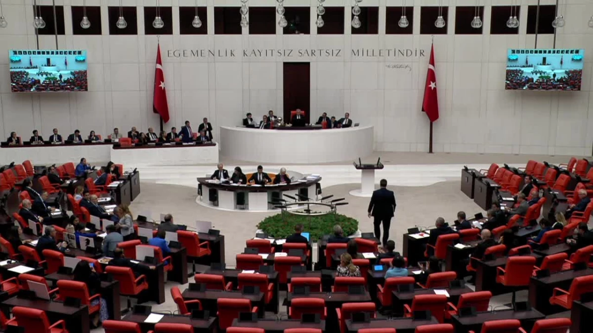 CHP Milletvekili Akay: Esnafın mağduriyetini giderin, bu yanlış uygulamadan vazgeçin