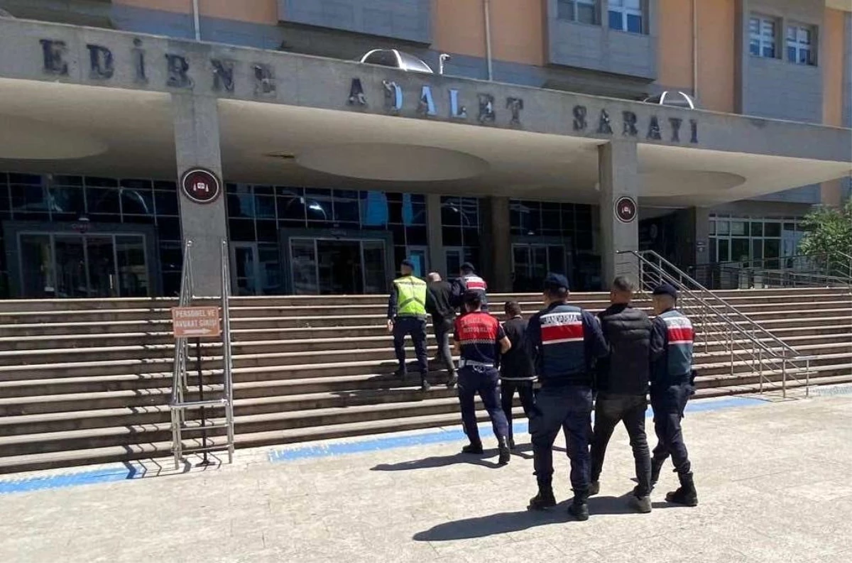 Edirne\'de yapılan operasyonda 12 terör örgütü üyesi yakalandı