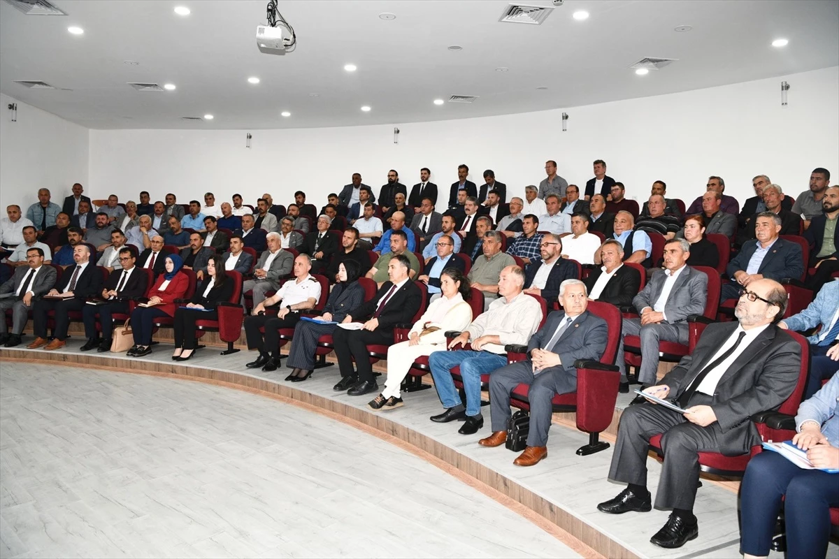 Karaman Valisi Hüseyin Engin Sarıibrahim Başkanlığında Muhtarlar Toplantısı Gerçekleştirildi