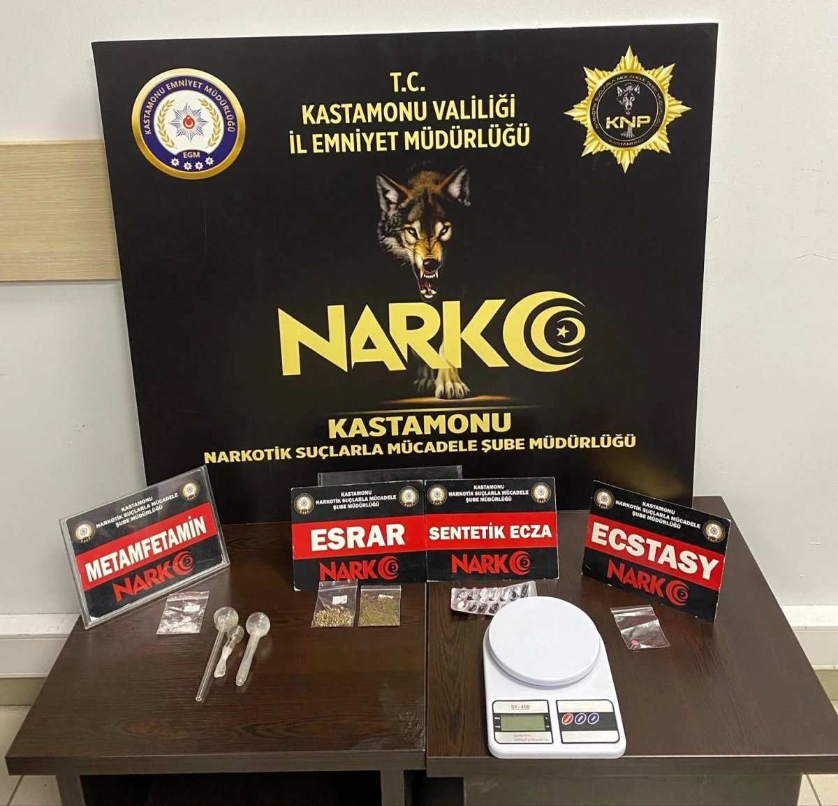 Kastamonu\'da Uyuşturucu Operasyonu: 11 Şahıs Yakalandı