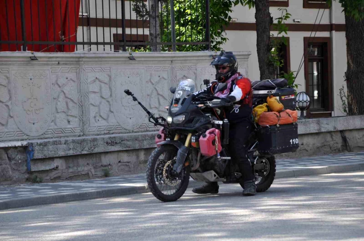 Tayland\'dan Türkiye\'ye Motosikletle Gelen 66 Yaşındaki Kajzar Chrestophe: Türkiye\'de Değişiklikler Var