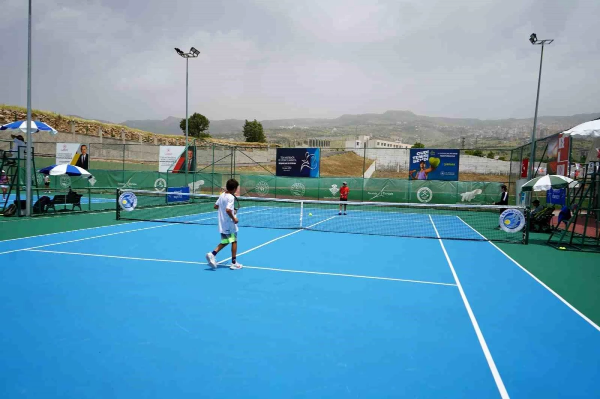 Şırnak\'ta düzenlenen 3. Uluslararası Cudi Cup Tenis Turnuvası sona erdi