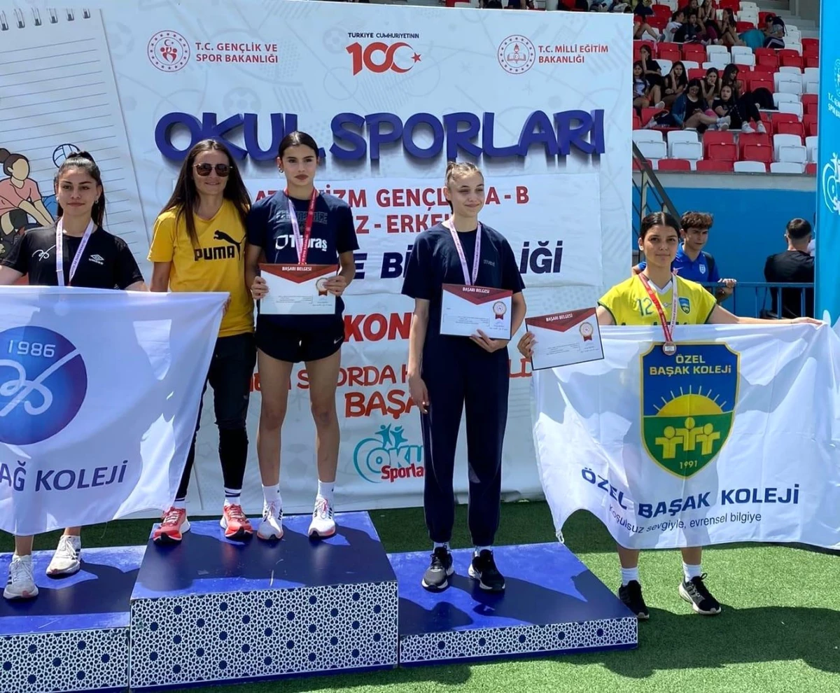 Konya\'da düzenlenen Okul Sporları Atletizm Gençler A-B Türkiye Birinciliği\'nde Aydınlı sporcular madalyalarla döndü