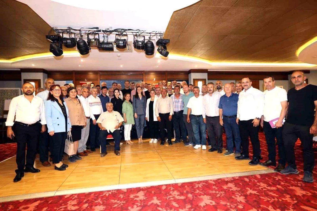 Şehzadeler Belediye Başkanı Gülşah Durbay Muhtarları Ağırladı