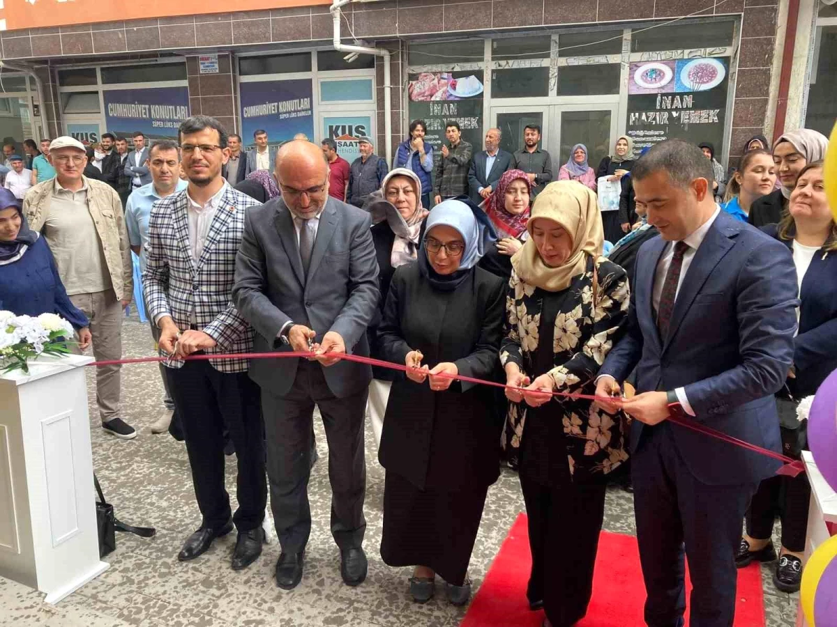 Afyonkarahisar Emirdağ İlçe Müftülüğü\'nde Aile ve Dini Rehberlik Merkezi açıldı