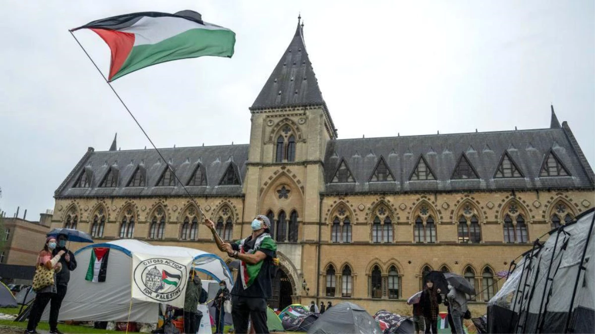 Oxford Üniversitesi\'nde Filistin\'e Destek Eylemlerine Polis Müdahalesi