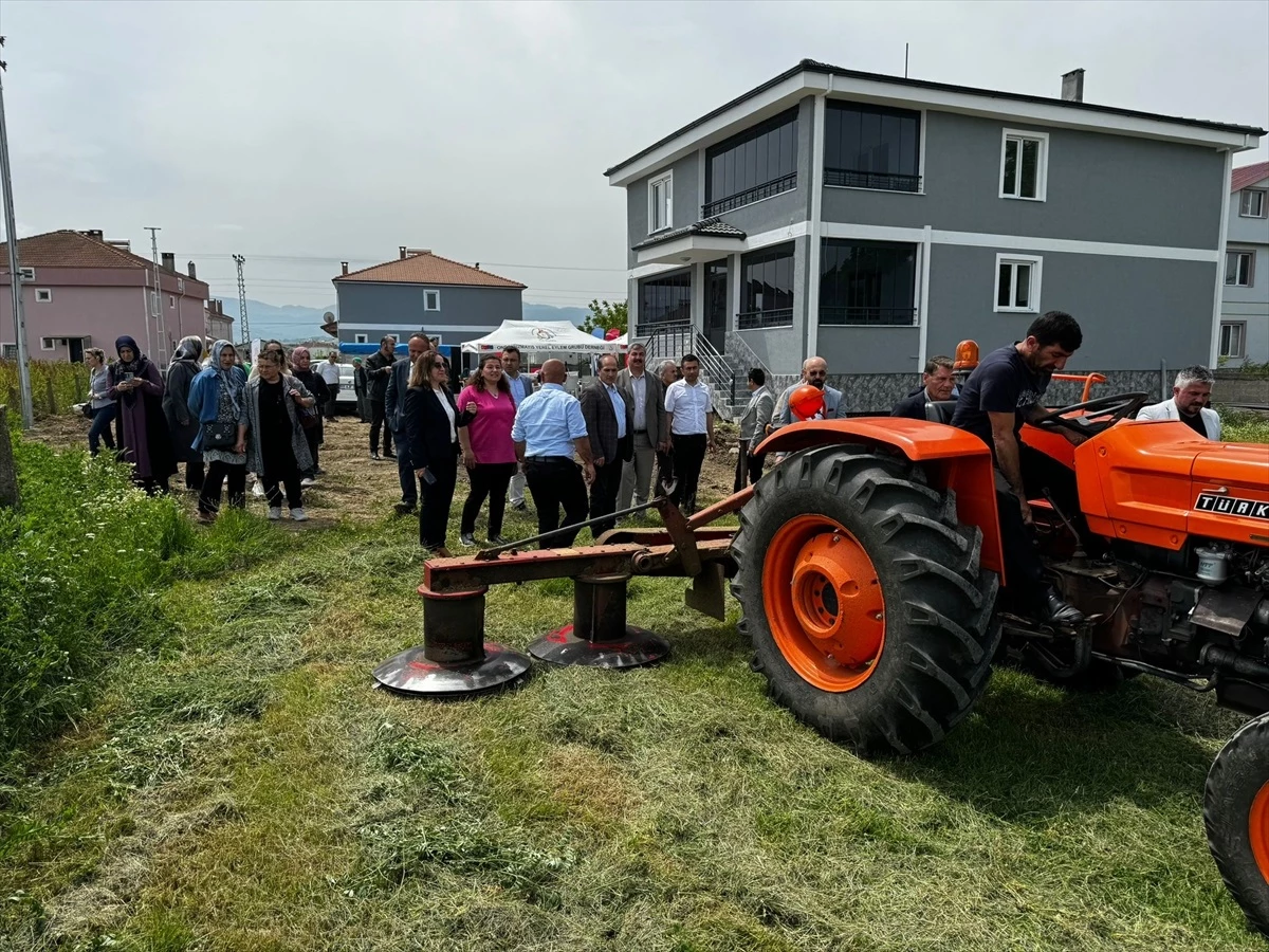 Samsun\'da Kadın Çiftçiler Tarımsal Yeniliklerle Buluşuyor Programı kapsamında tarla günü etkinliği düzenlendi