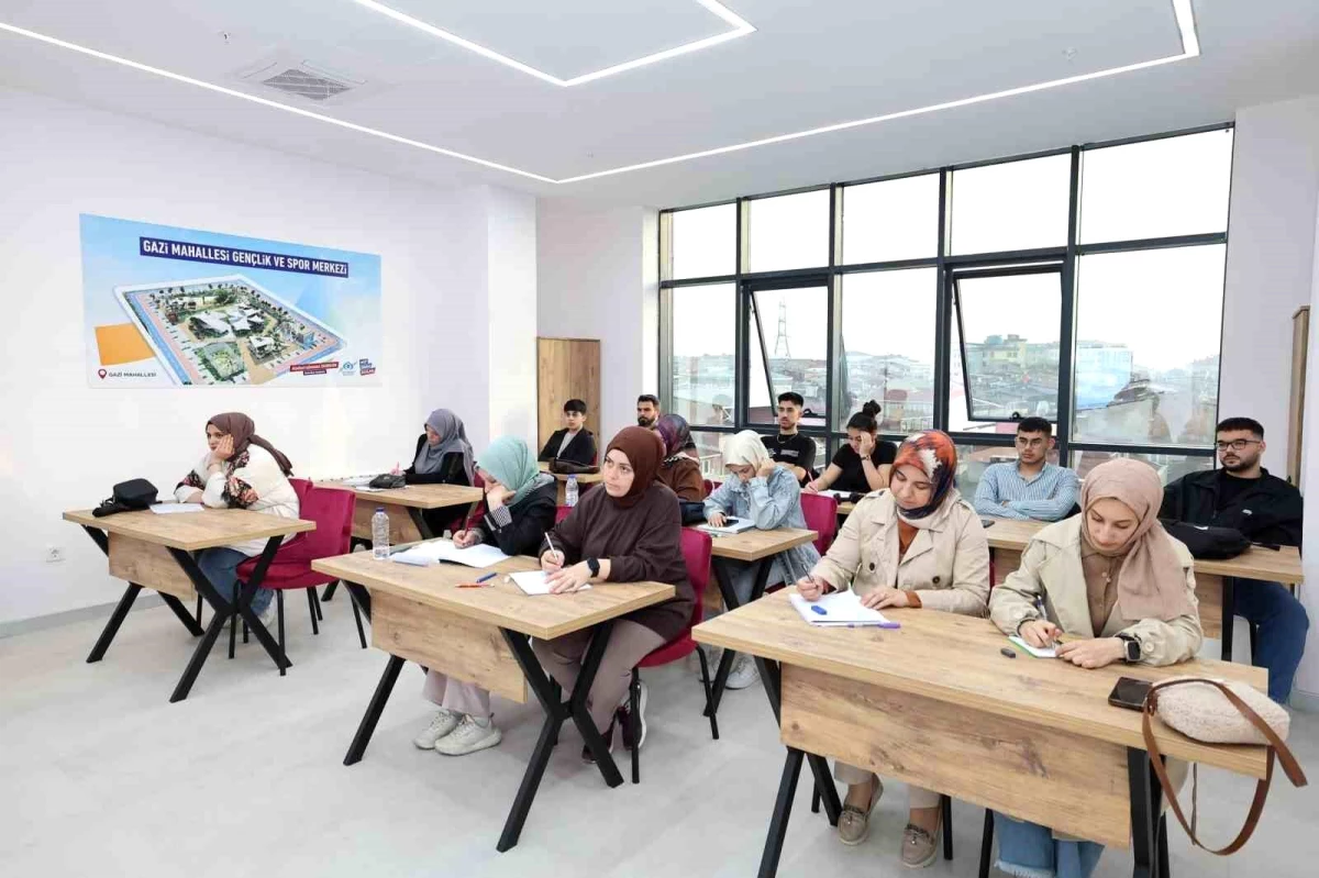 Sultangazi Belediyesi Ücretsiz KPSS Kursları Düzenliyor