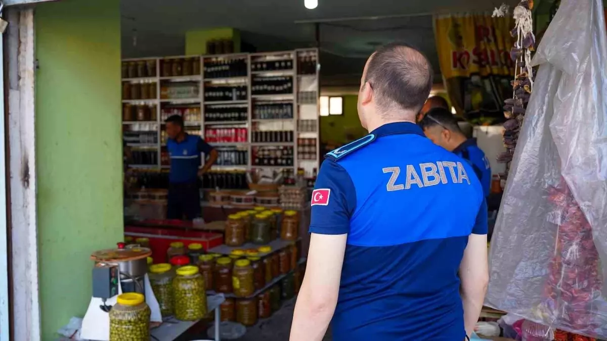 Tarsus Belediyesi Zabıta Müdürlüğü, Sağlığa Zararlı Ürünlere El Koydu