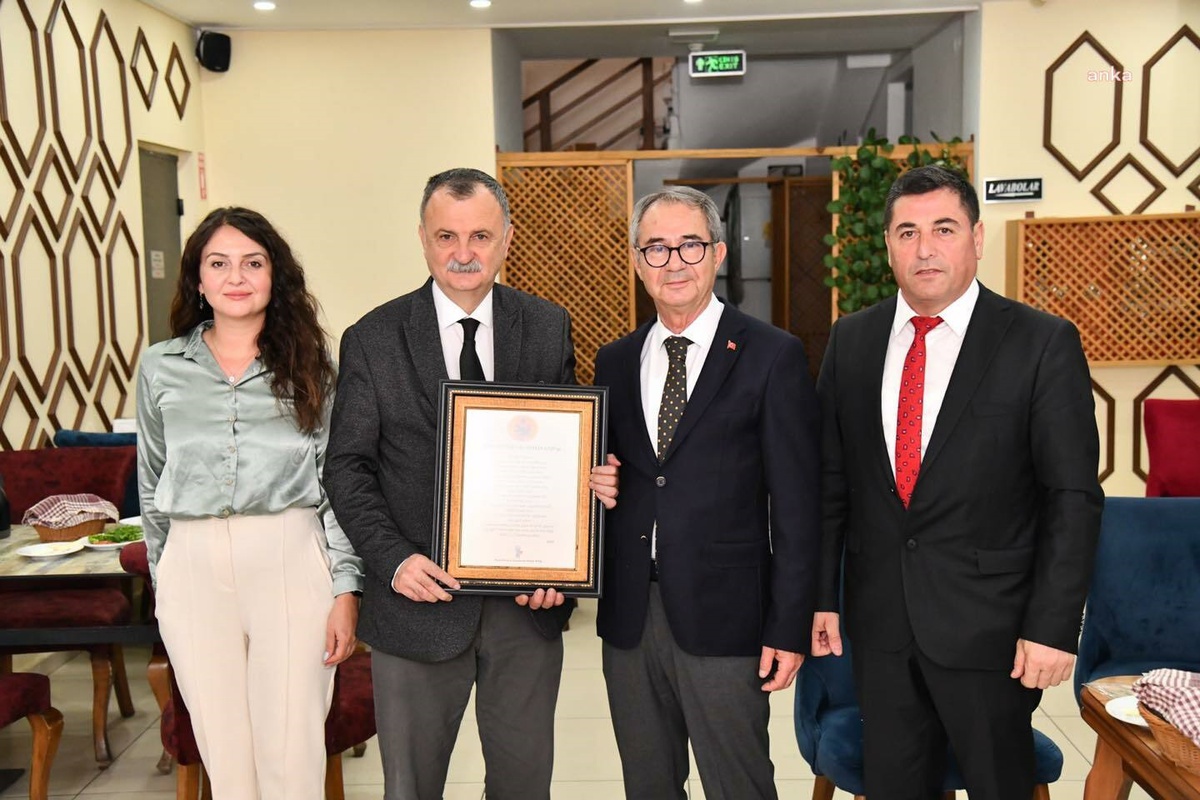 Yunusemre Belediye Başkanı Esnafın Taleplerini Dinledi