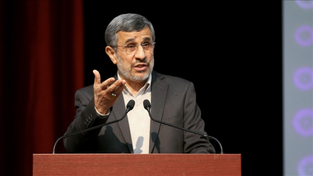 Ahmedinejad, İran'da cumhurbaşkanlığı seçimlerinde aday olabilmek için şartları değerlendiriyor