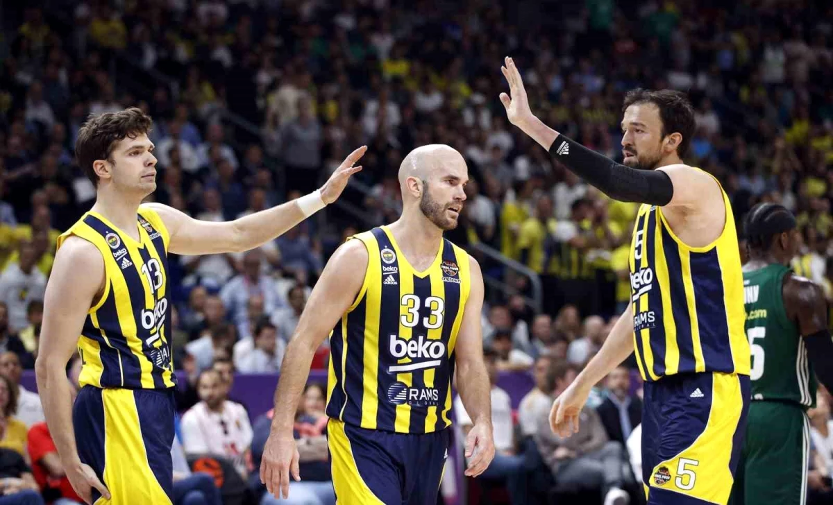 Fenerbahçe, Olympiakos ile üçüncülük maçına çıkacak