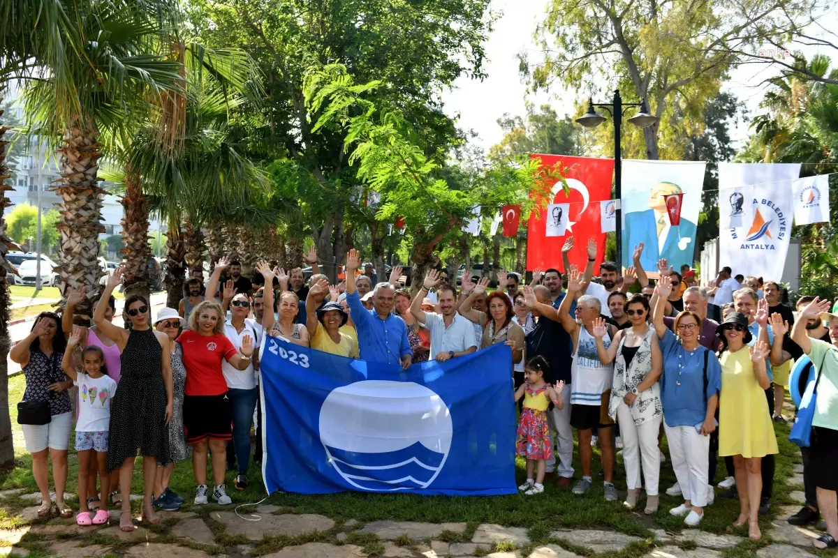 Antalya\'da Falez Plajlarına Mavi Bayrak Ödülü