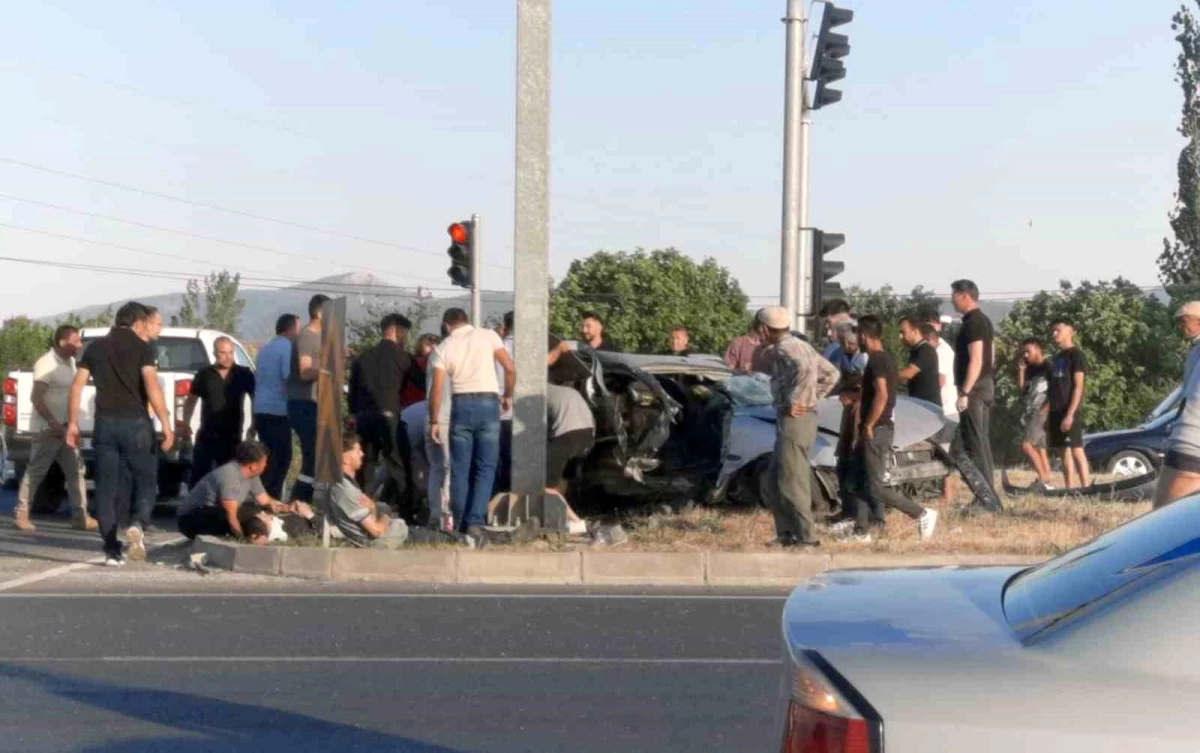Muğla\'da tek taraflı kaza: 4 kişi yaralandı
