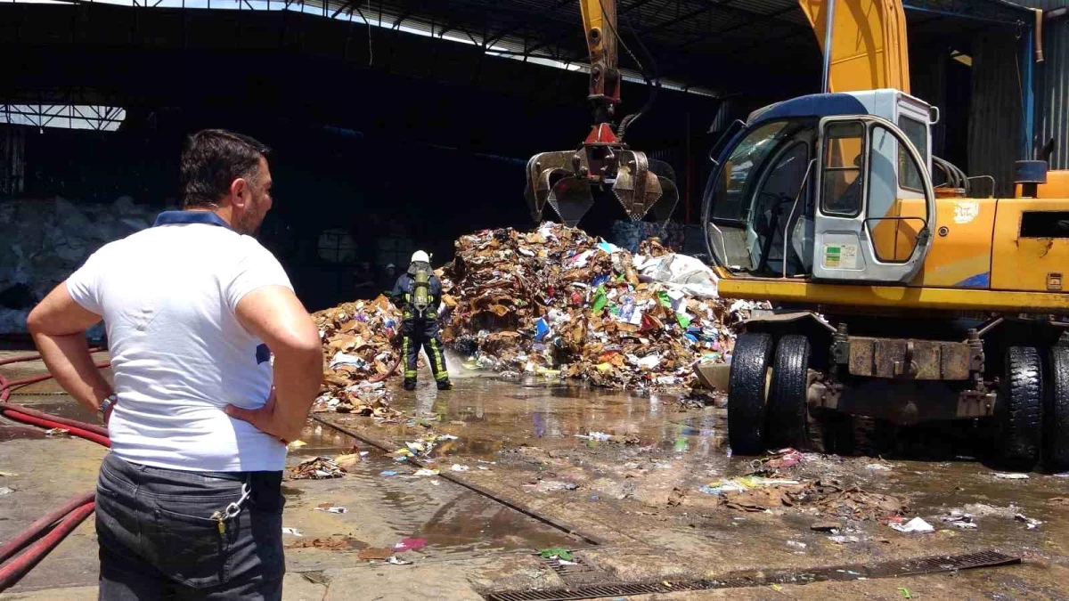 Antalya\'da çöp konteynerinde başlayan yangın işyerlerine sıçradı